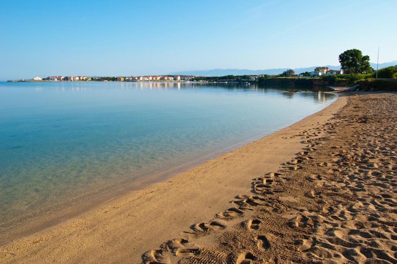 Family Friendly Apartments With A Swimming Pool Povljana, Pag - 244 Экстерьер фото