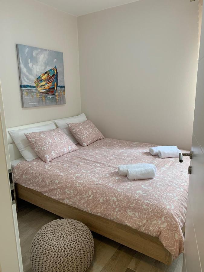 Family Friendly Apartments With A Swimming Pool Povljana, Pag - 244 Экстерьер фото