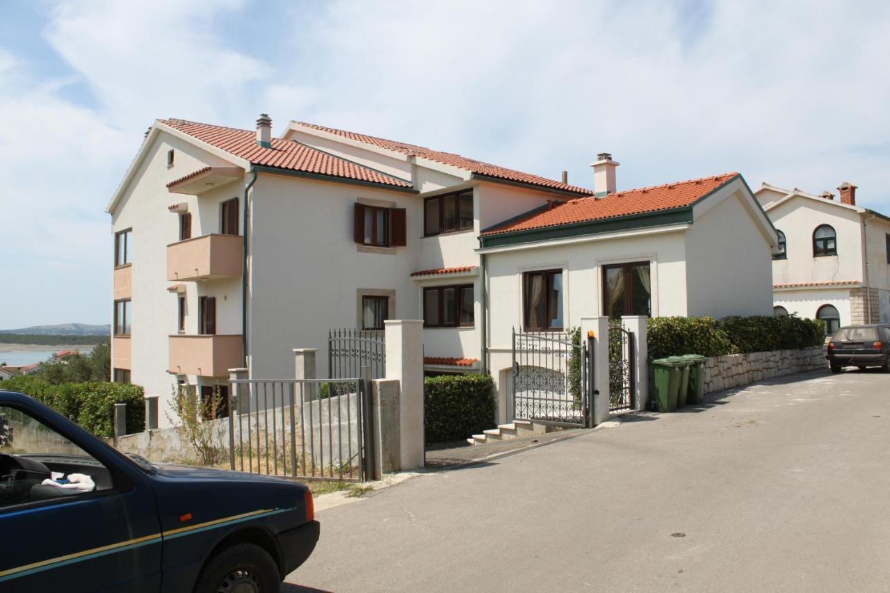 Family Friendly Apartments With A Swimming Pool Povljana, Pag - 244 Экстерьер фото