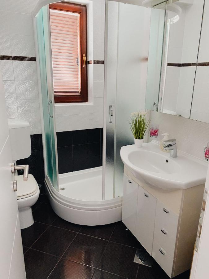 Family Friendly Apartments With A Swimming Pool Povljana, Pag - 244 Экстерьер фото