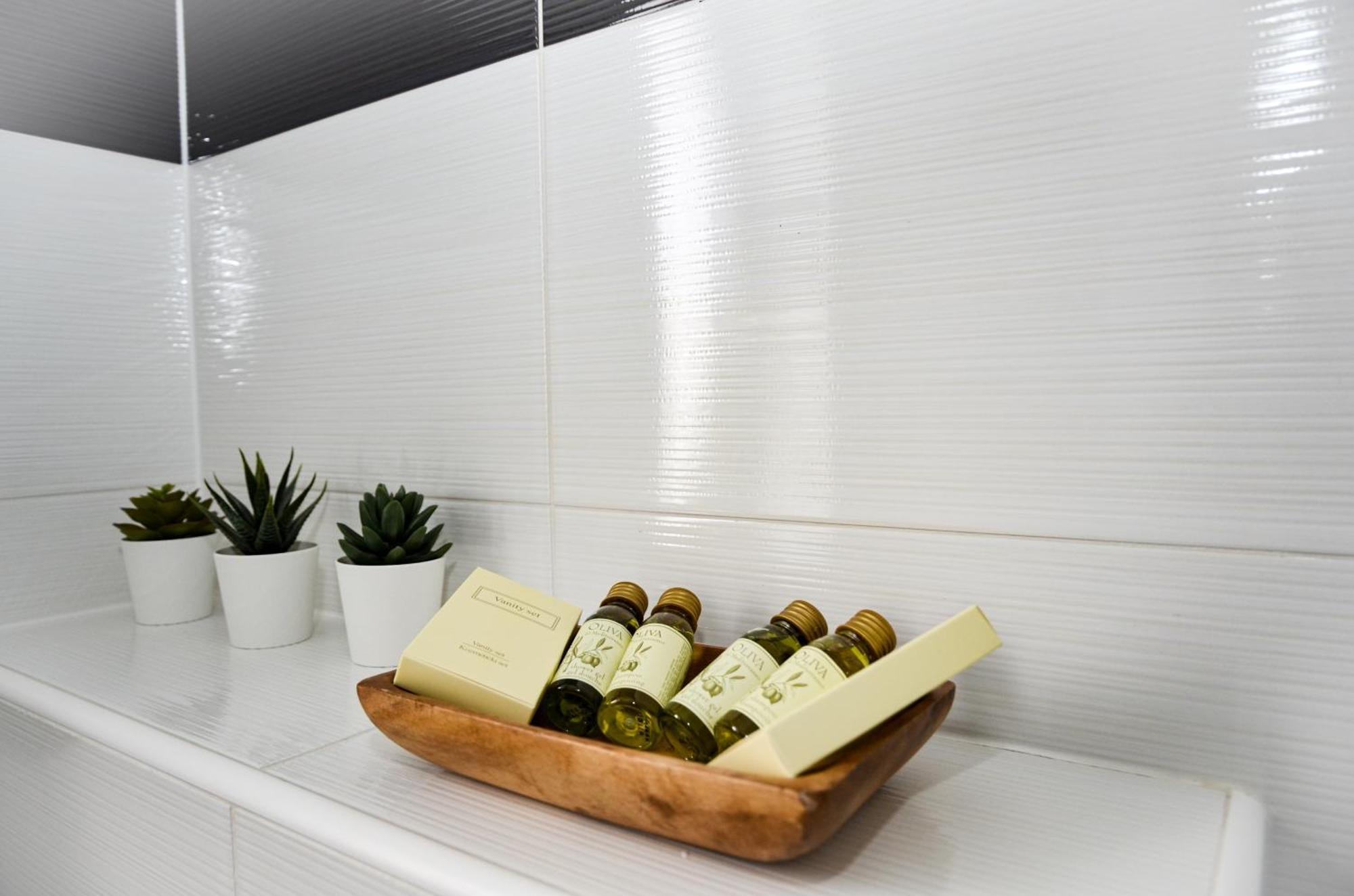 Family Friendly Apartments With A Swimming Pool Povljana, Pag - 244 Номер фото